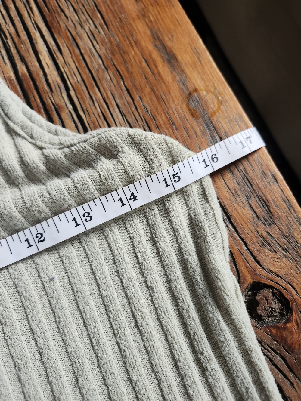 *Bundle 3/$20!* Reitmans Sage Green Ribbed Button-Front Tank - Picture 5 of 5